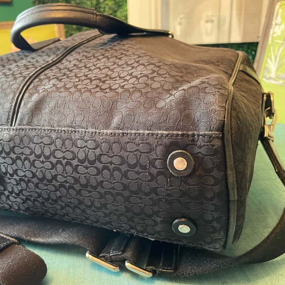 Coach messenger bag with handles and cross body strap - Picture 4 of 5